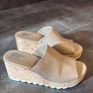 New Sorel Tan Wedge Espadrilles with Cushioned Comfort